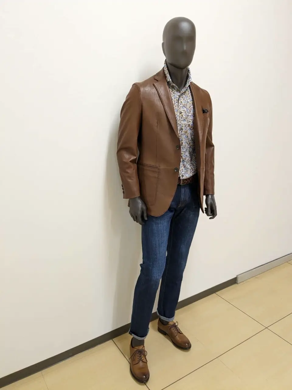 JOSEPH ABBOUD 大久 コーディネート画像