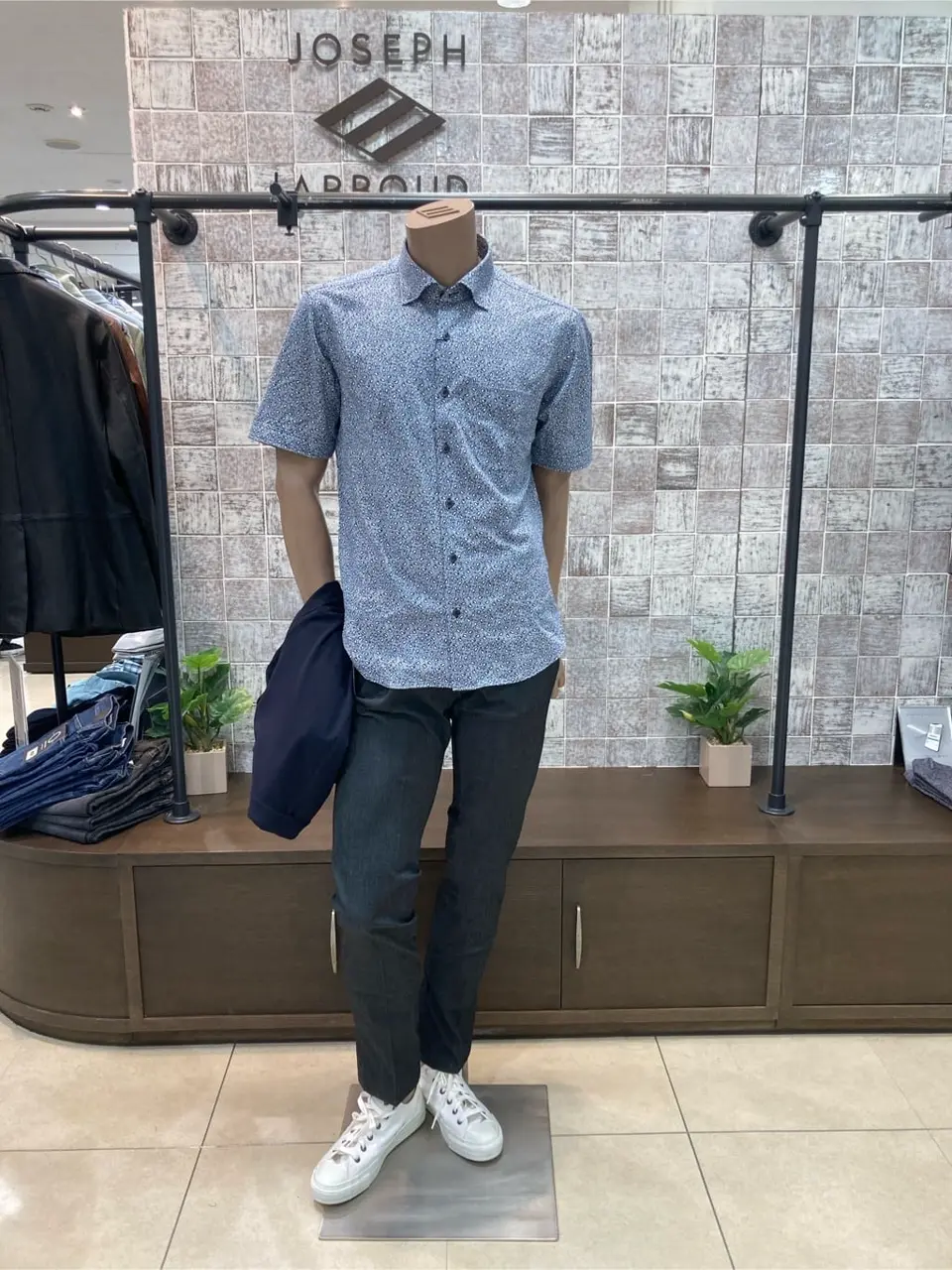  上田 コーディネート画像