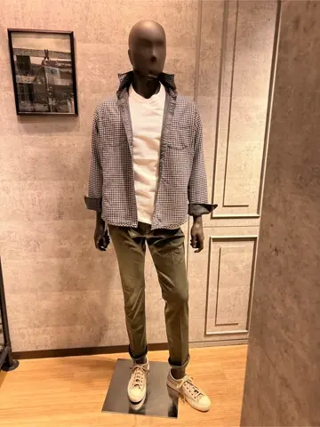 JOSEPH ABBOUD 上條 コーディネート画像