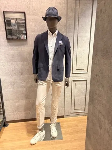 JOSEPH ABBOUD 上條 コーディネート画像