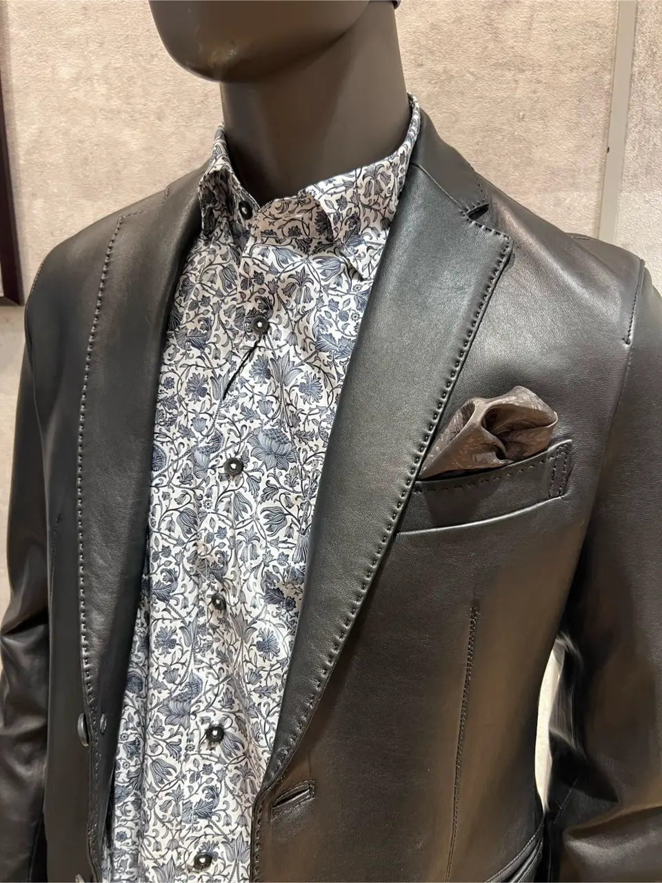 JOSEPH ABBOUD 上條 コーディネート画像