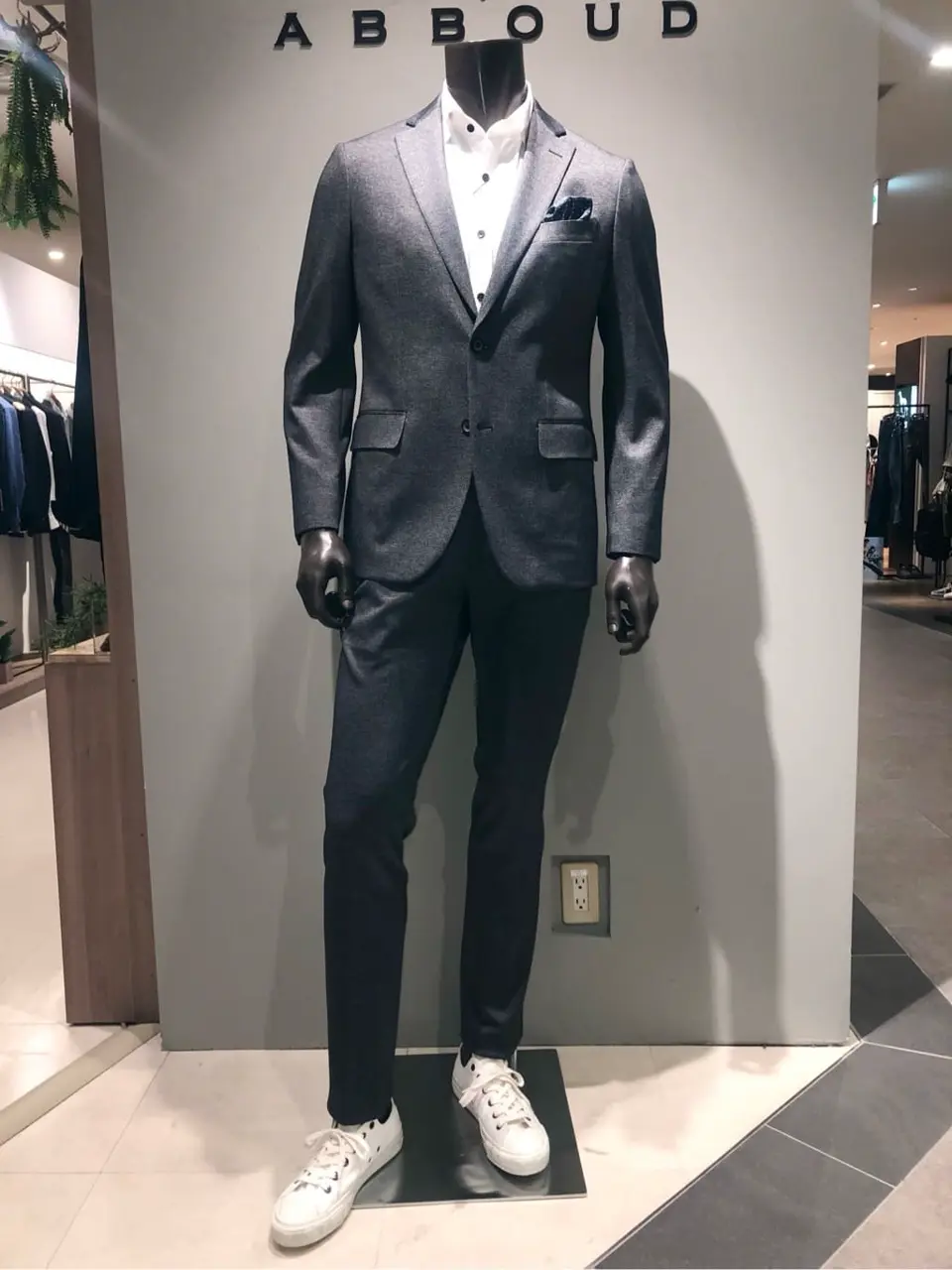 JOSEPH ABBOUD 川田 コーディネート画像