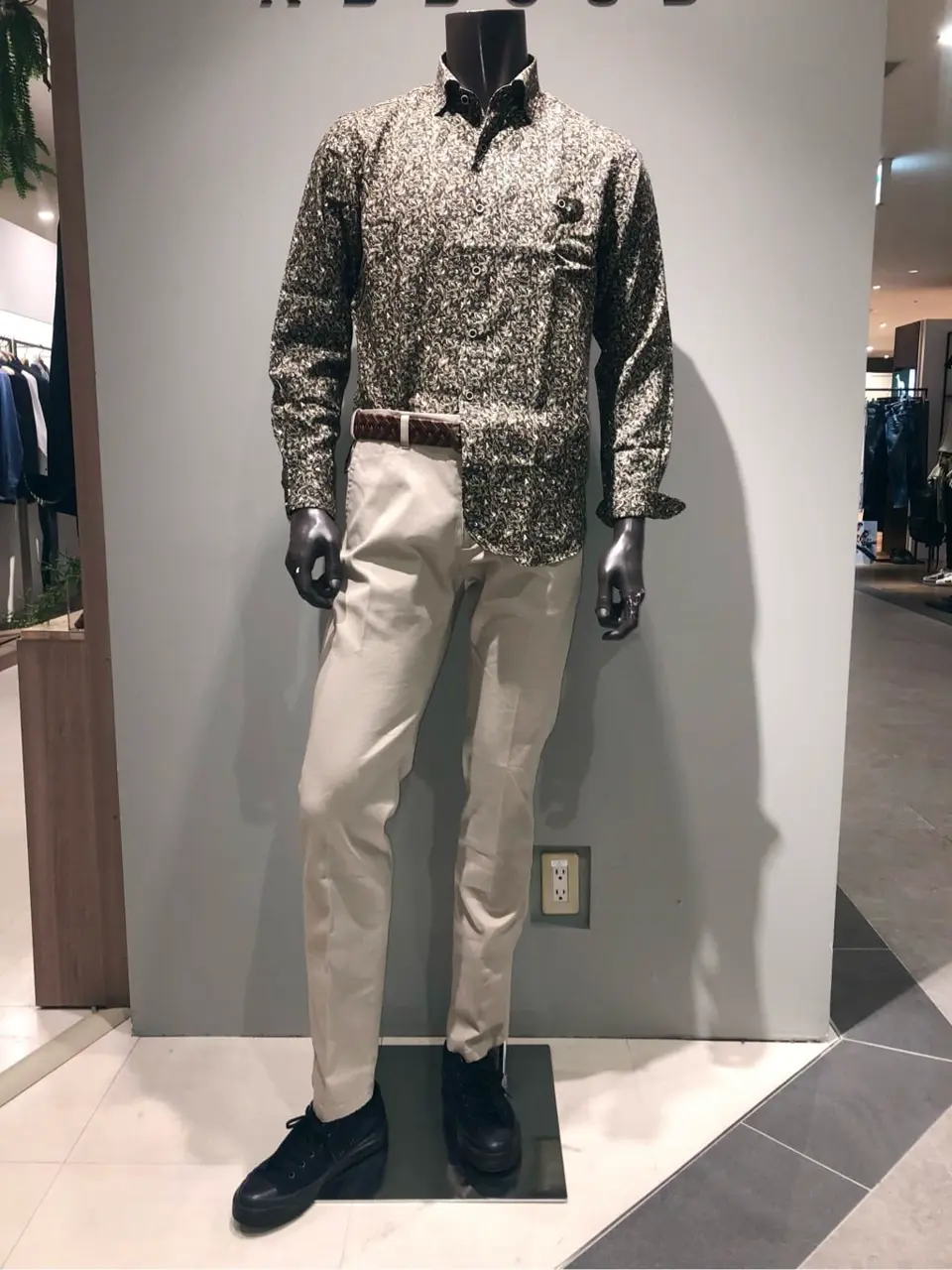 JOSEPH ABBOUD 川田 コーディネート画像