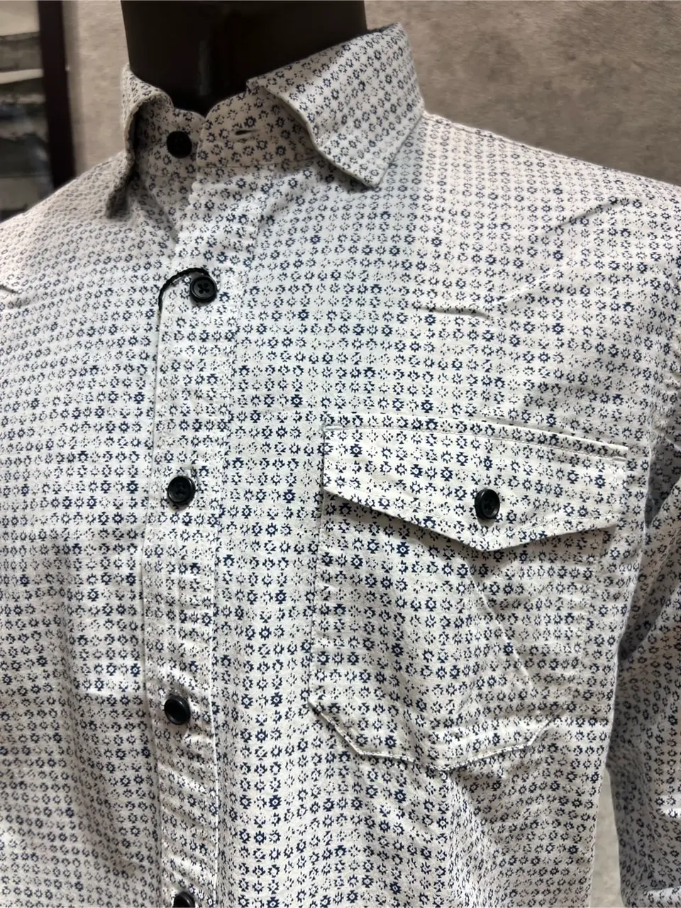 JOSEPH ABBOUD 上條 コーディネート画像