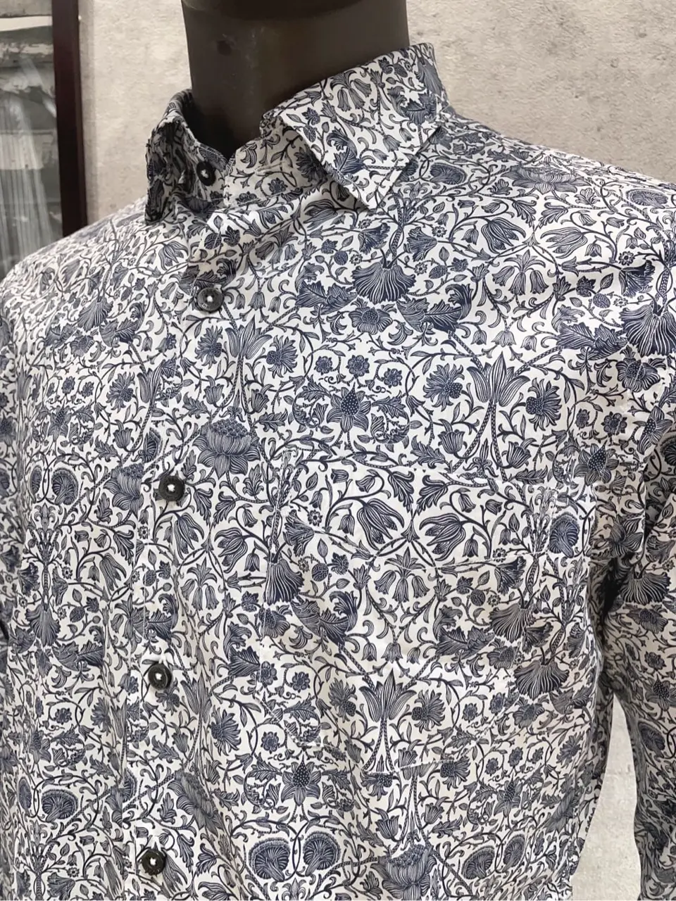 JOSEPH ABBOUD 東　 コーディネート画像