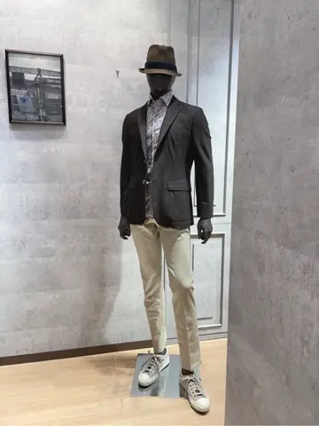 JOSEPH ABBOUD 東　 コーディネート画像