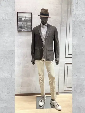 JOSEPH ABBOUD 二澤 コーディネート画像