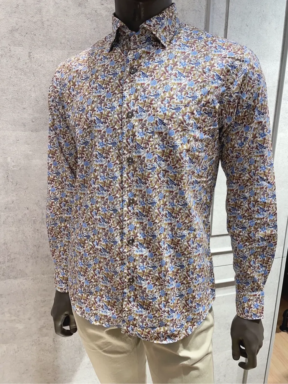 JOSEPH ABBOUD 東　 コーディネート画像