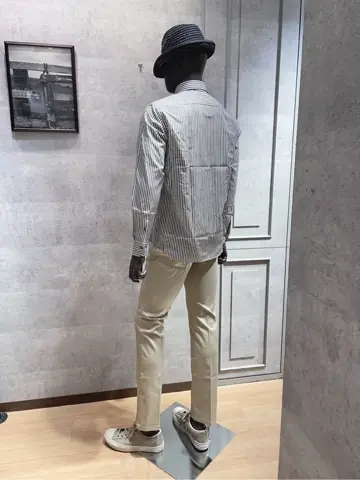 JOSEPH ABBOUD 東　 コーディネート画像