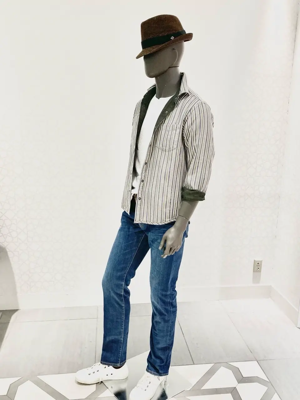 JOSEPH ABBOUD 石川 コーディネート画像