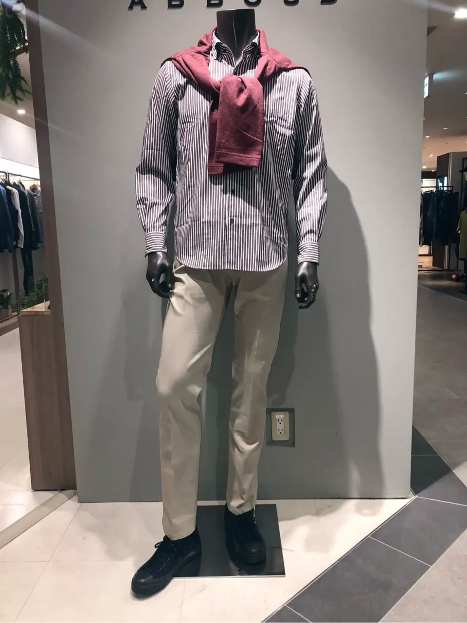 JOSEPH ABBOUD 川田 コーディネート画像