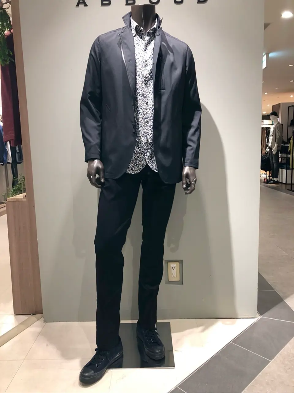 JOSEPH ABBOUD 川田 コーディネート画像