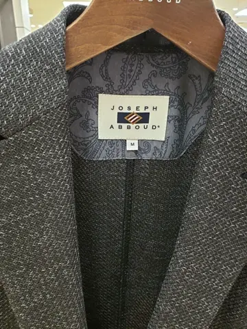 JOSEPH ABBOUD 中西 コーディネート画像