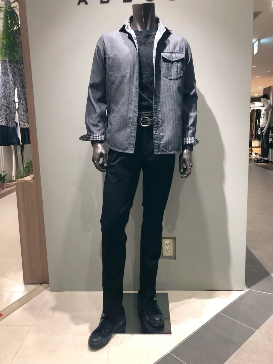 JOSEPH ABBOUD 川田 コーディネート画像