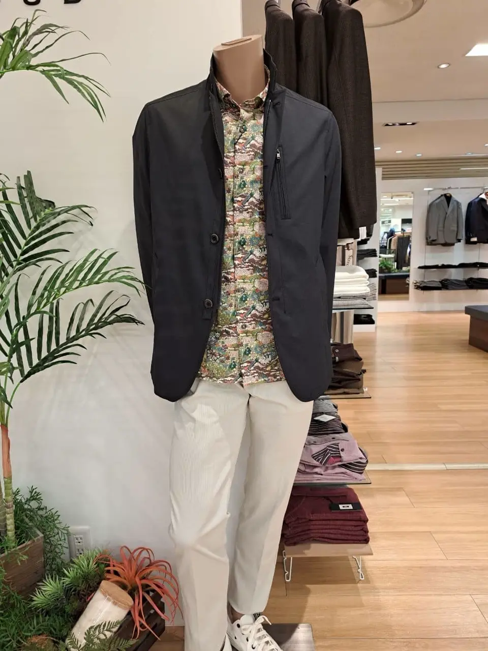 JOSEPH ABBOUD 藤川 コーディネート画像