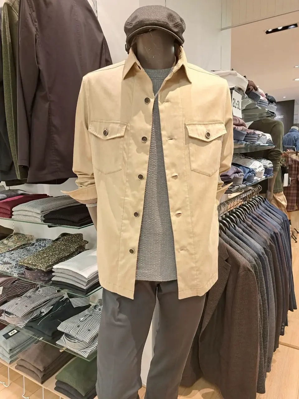 JOSEPH ABBOUD 藤川 コーディネート画像