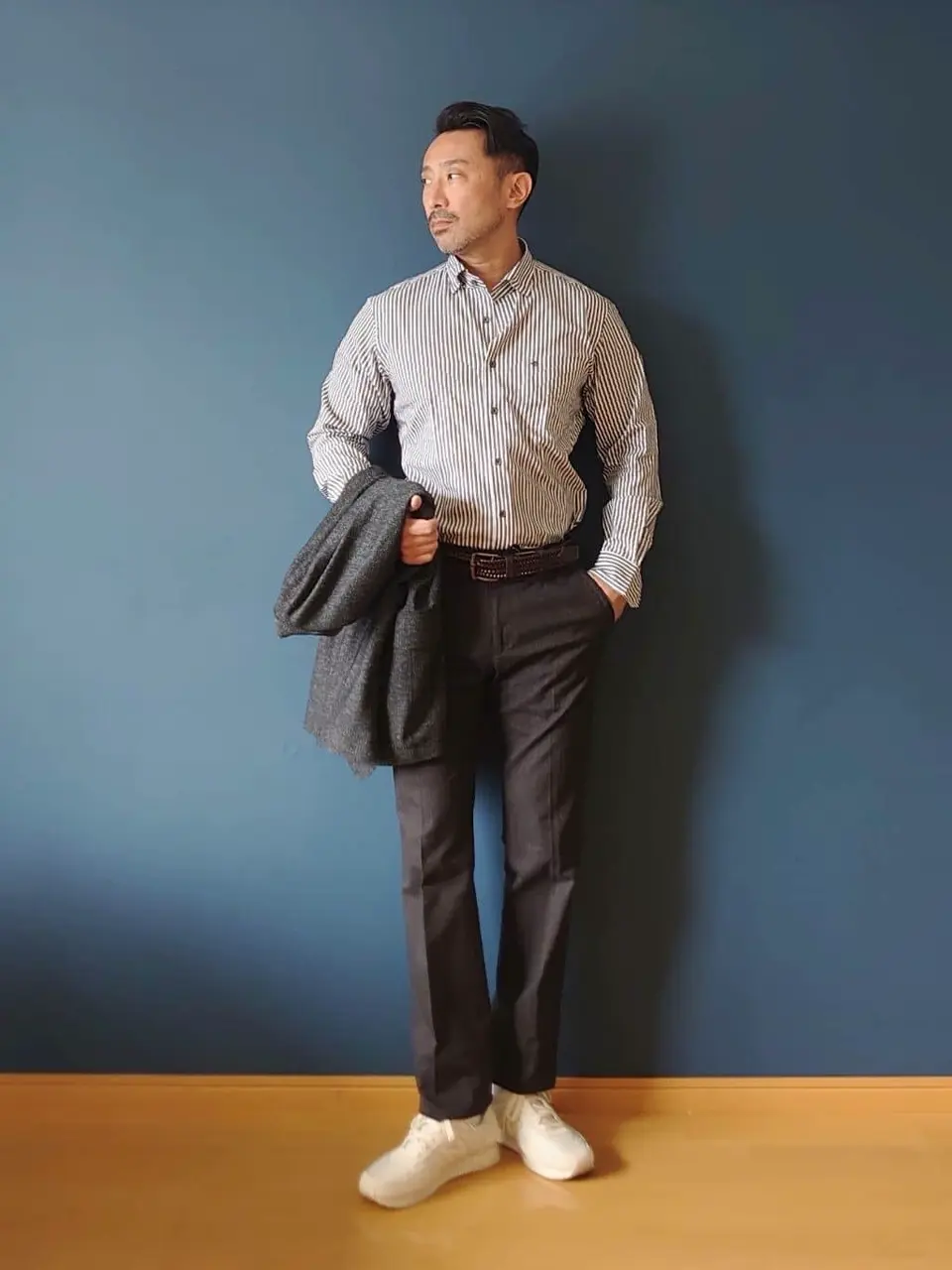 JOSEPH ABBOUD 安東 コーディネート画像