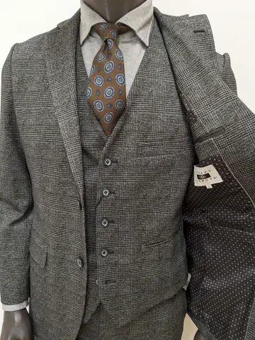 JOSEPH ABBOUD 大久 コーディネート画像