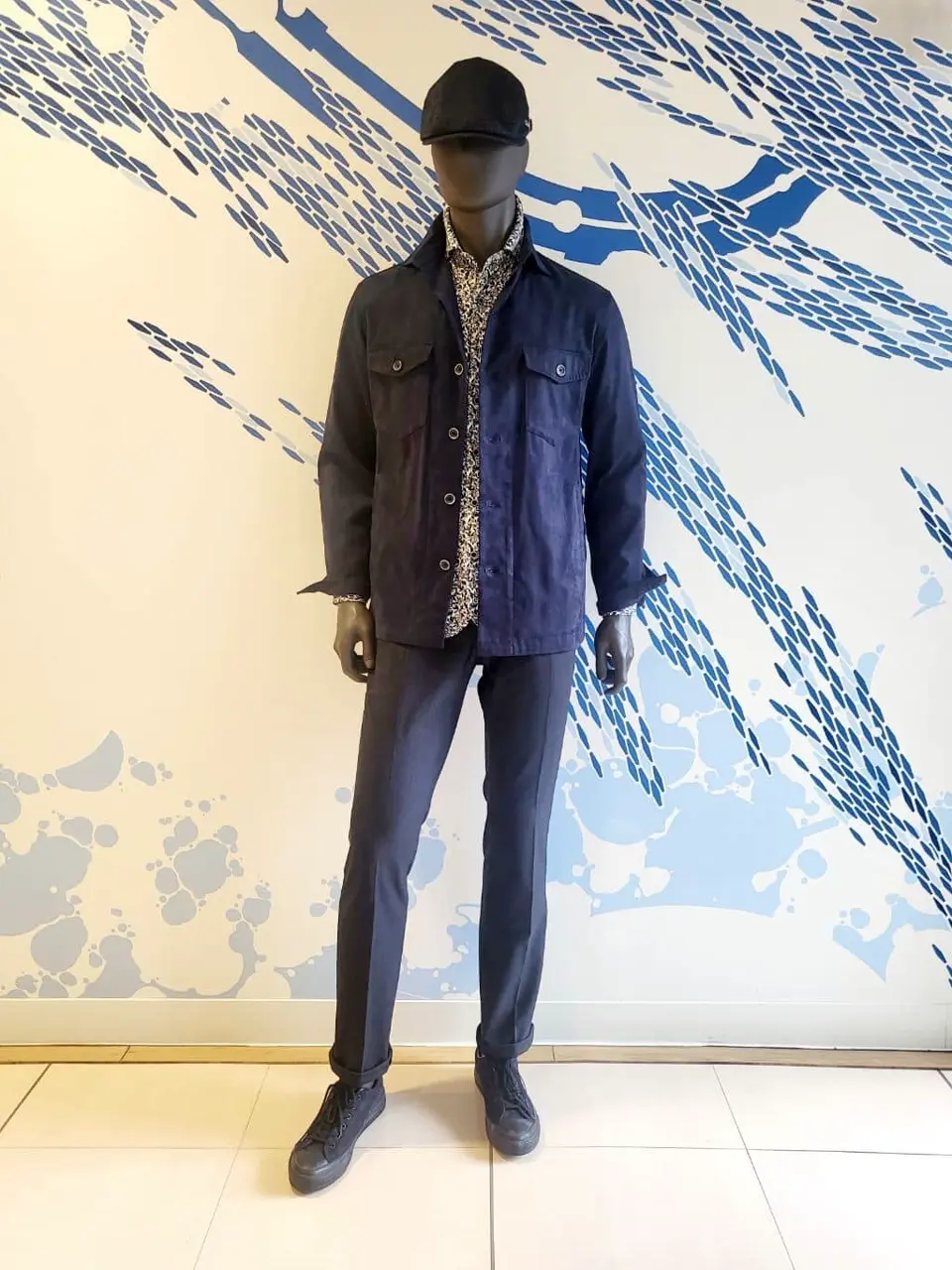 JOSEPH ABBOUD 亀井 コーディネート画像