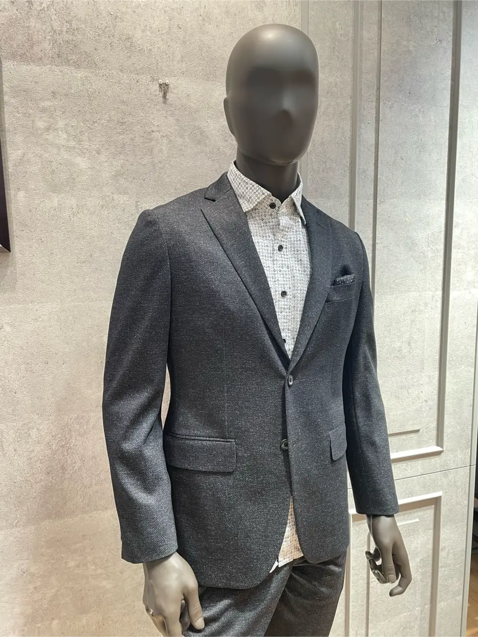 JOSEPH ABBOUD 東　 コーディネート画像