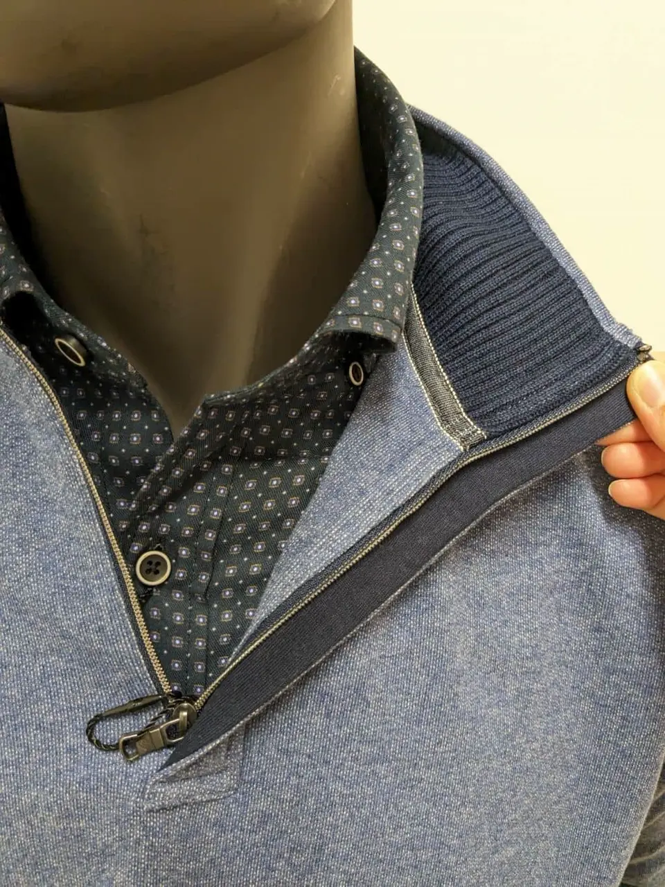 JOSEPH ABBOUD 大久 コーディネート画像