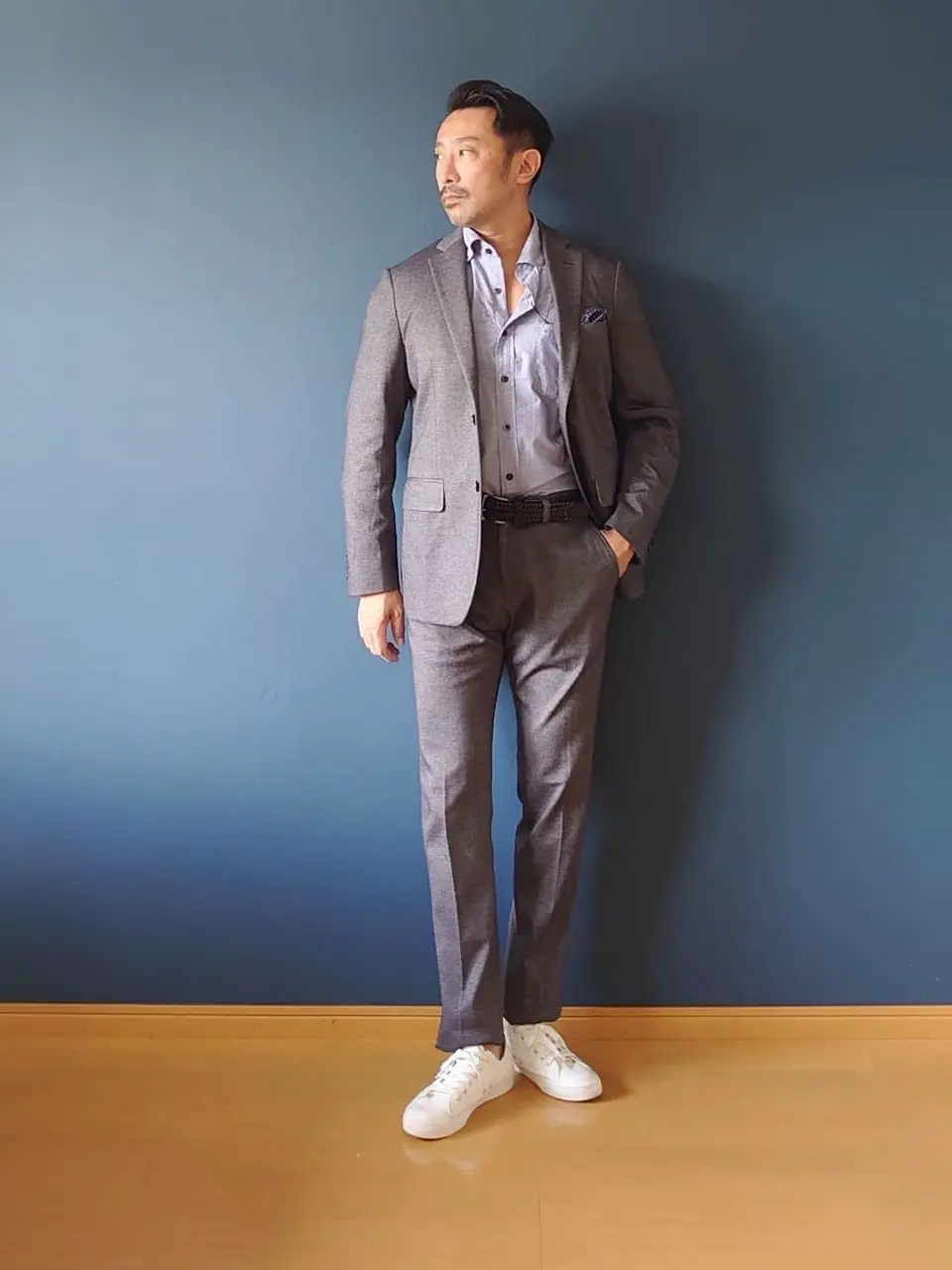 JOSEPH ABBOUD 安東 コーディネート画像