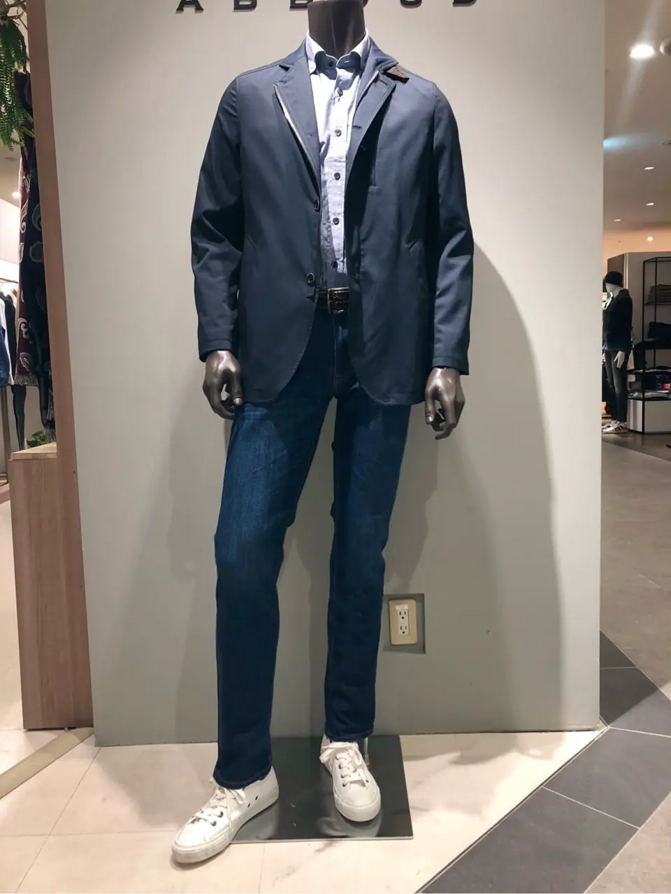 JOSEPH ABBOUD 川田 コーディネート画像