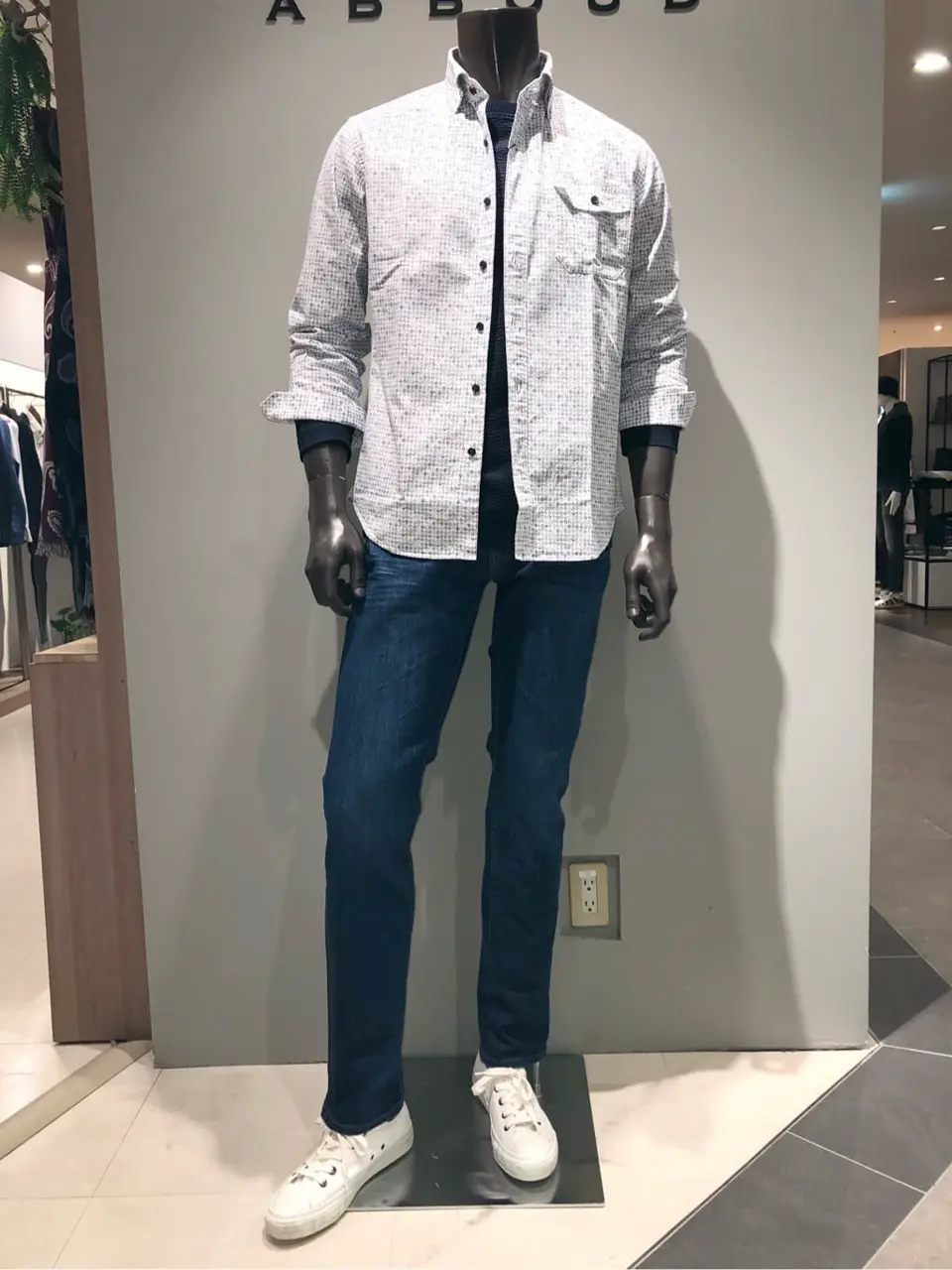 JOSEPH ABBOUD 川田 コーディネート画像