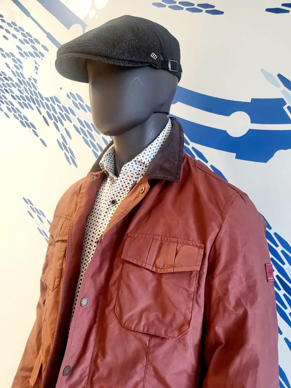 JOSEPH ABBOUD 亀井 コーディネート画像