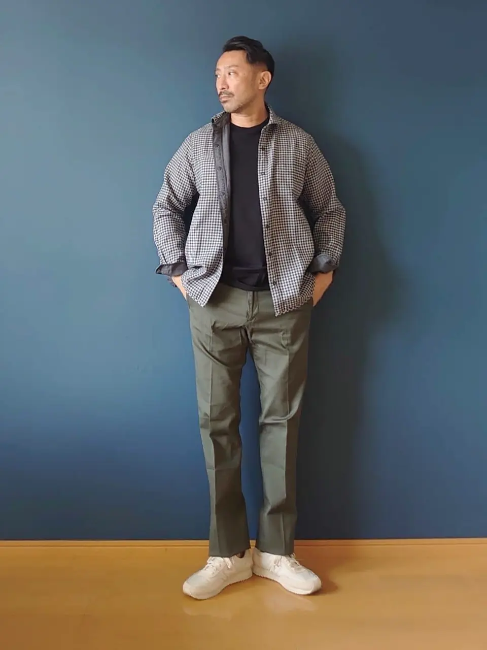 JOSEPH ABBOUD 安東 コーディネート画像