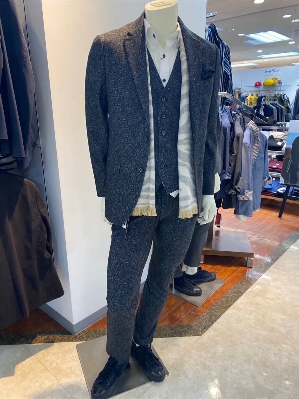  坪井 コーディネート画像