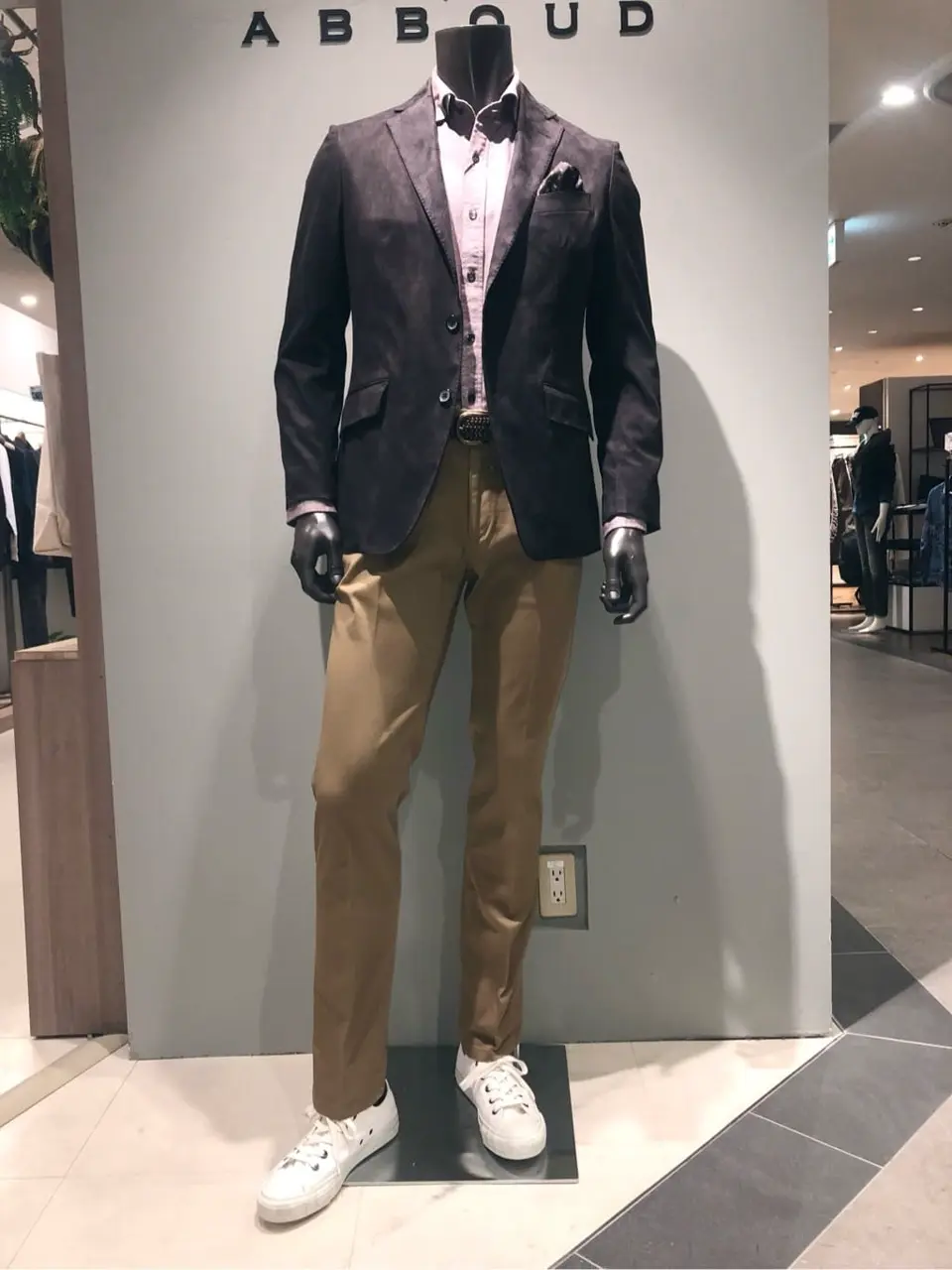 JOSEPH ABBOUD 川田 コーディネート画像