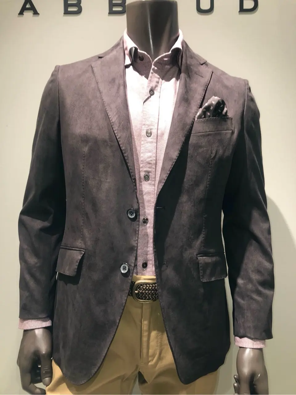 JOSEPH ABBOUD 川田 コーディネート画像