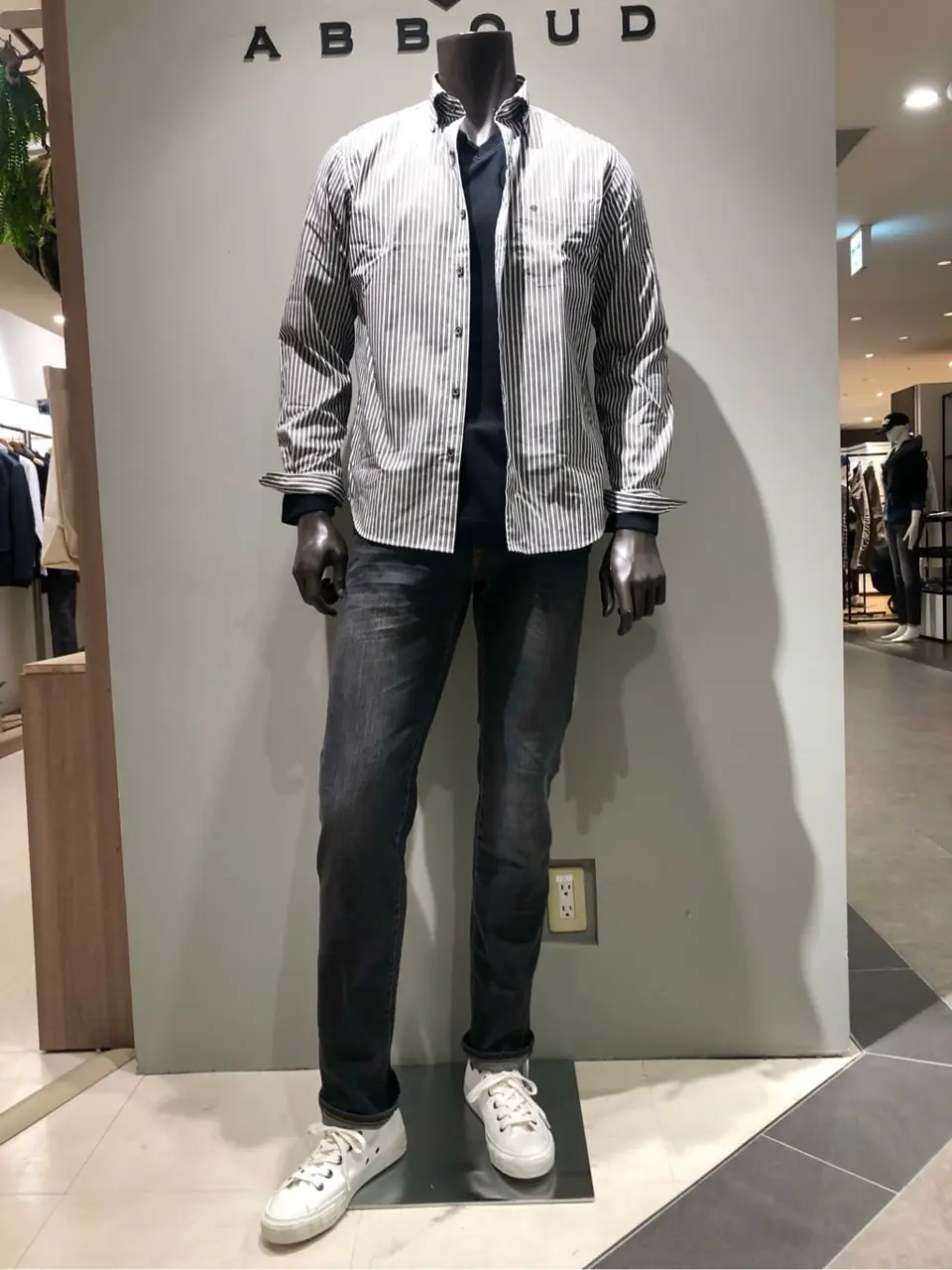 JOSEPH ABBOUD 川田 コーディネート画像