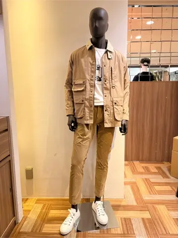 JOSEPH ABBOUD 小城 コーディネート画像