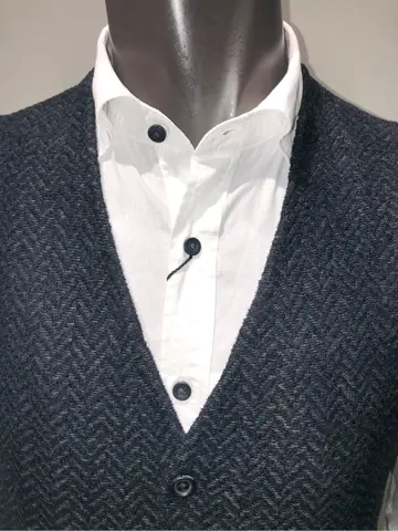 JOSEPH ABBOUD 川田 コーディネート画像