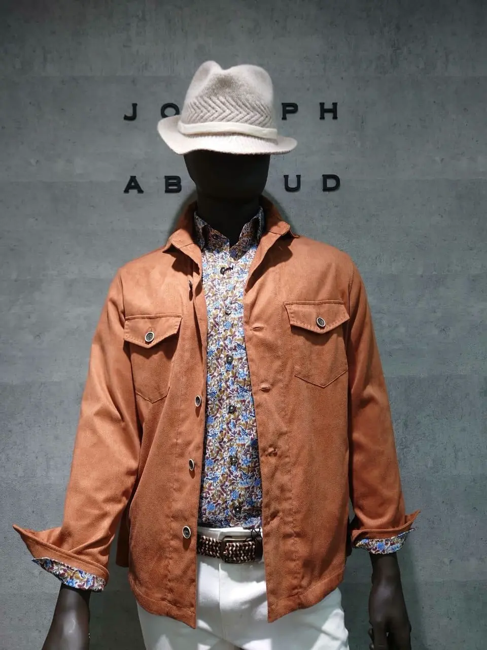 JOSEPH ABBOUD 石川 コーディネート画像