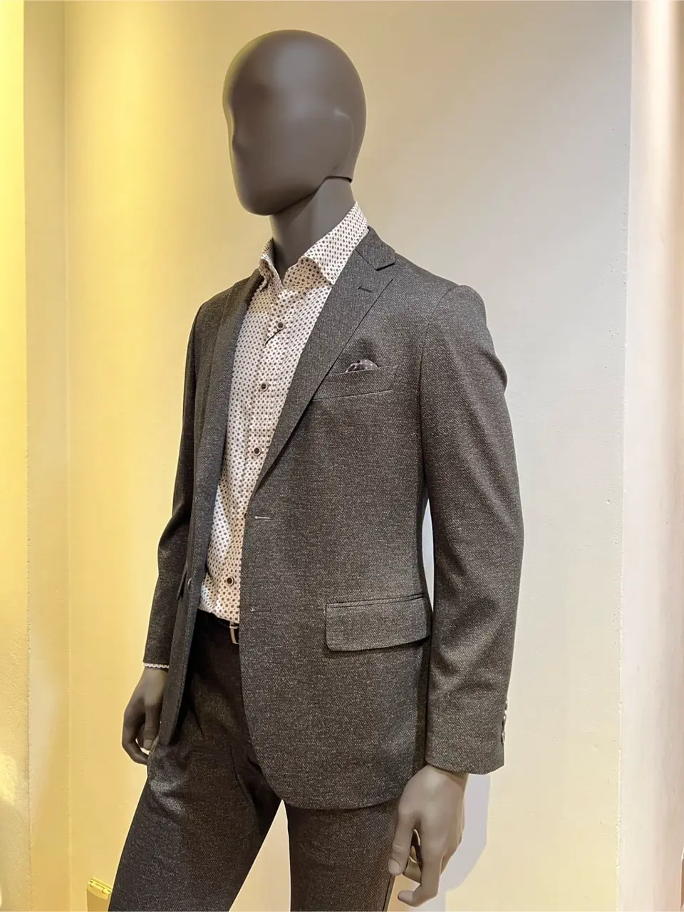 JOSEPH ABBOUD 森部 コーディネート画像