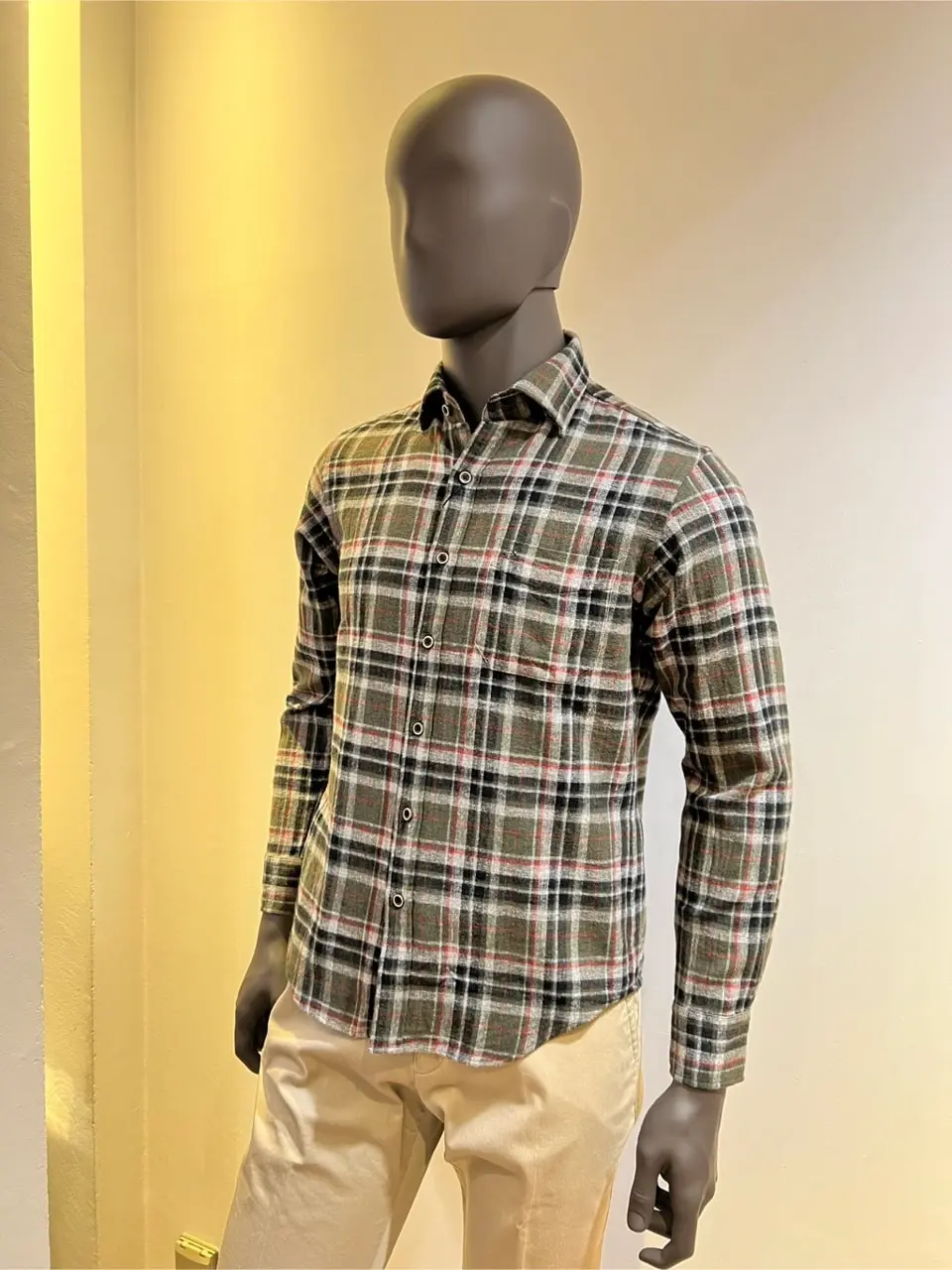 JOSEPH ABBOUD 森部 コーディネート画像