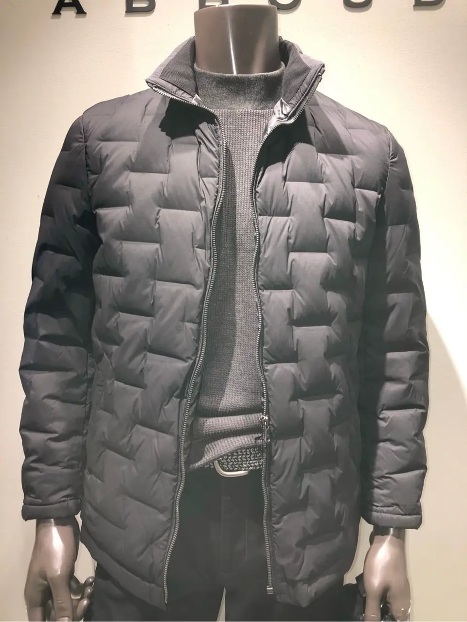 JOSEPH ABBOUD 川田 コーディネート画像