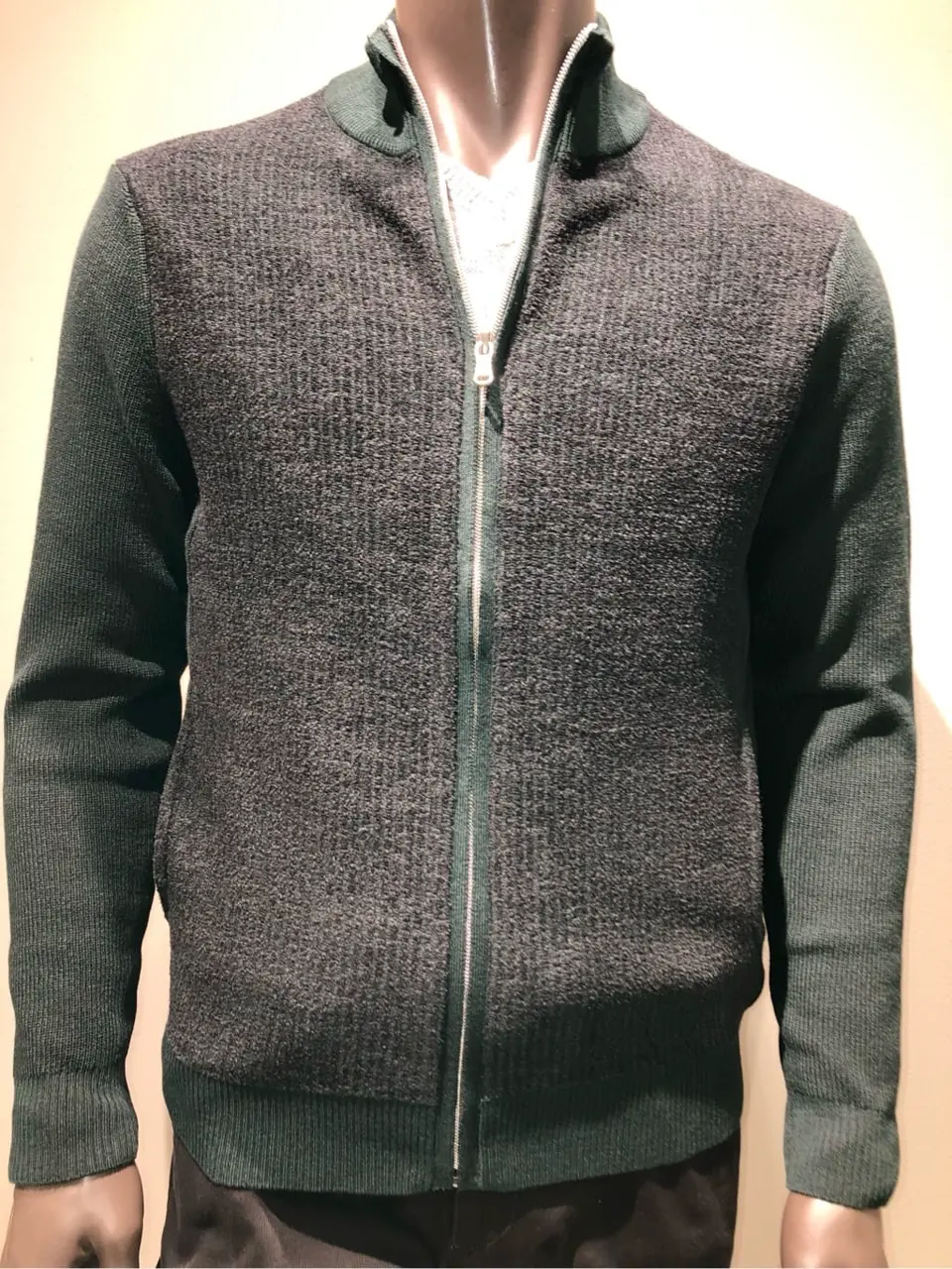 JOSEPH ABBOUD 川田 コーディネート画像