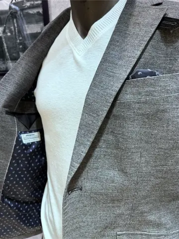 JOSEPH ABBOUD 二澤 コーディネート画像