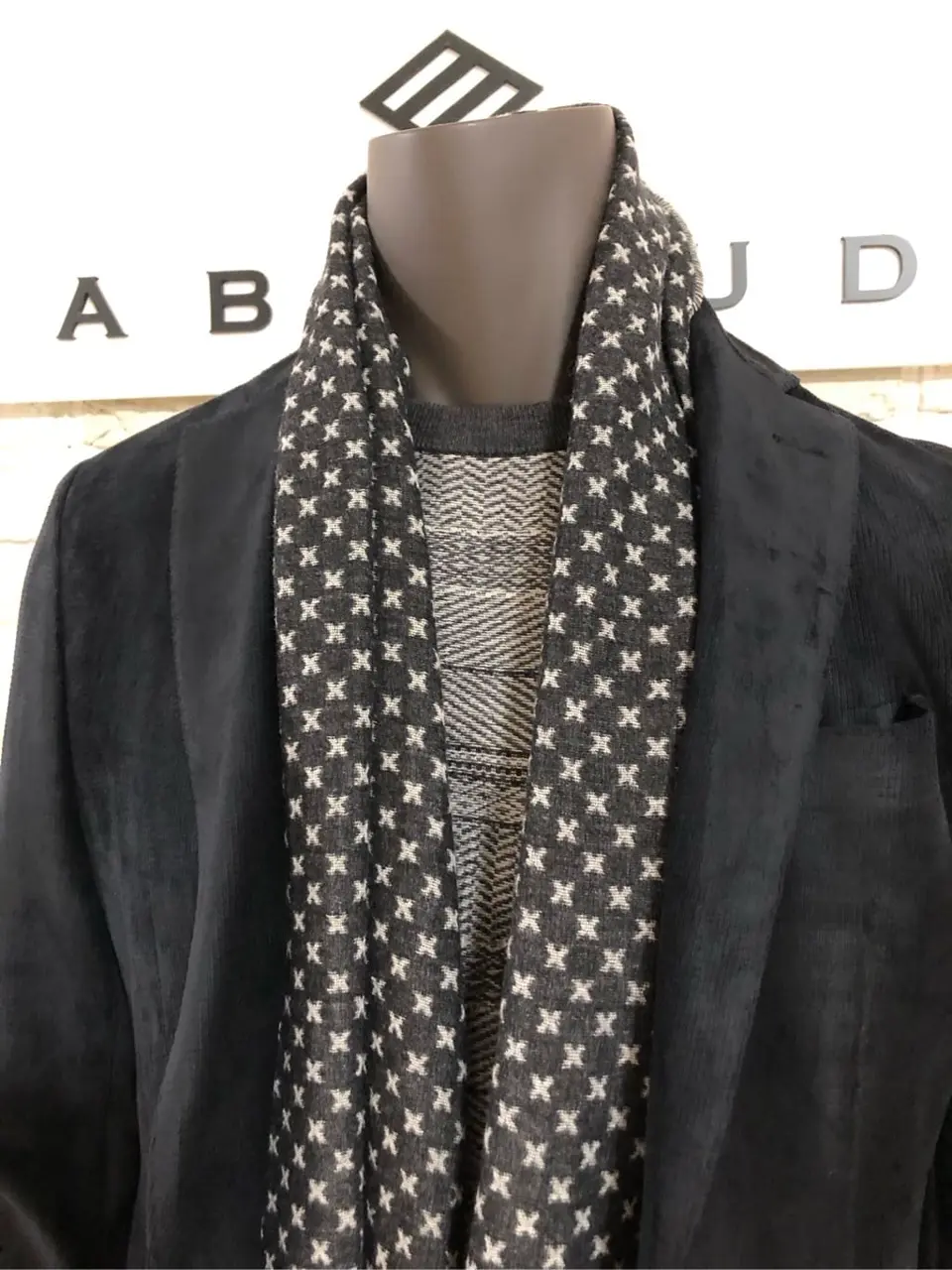 JOSEPH ABBOUD 山口 コーディネート画像
