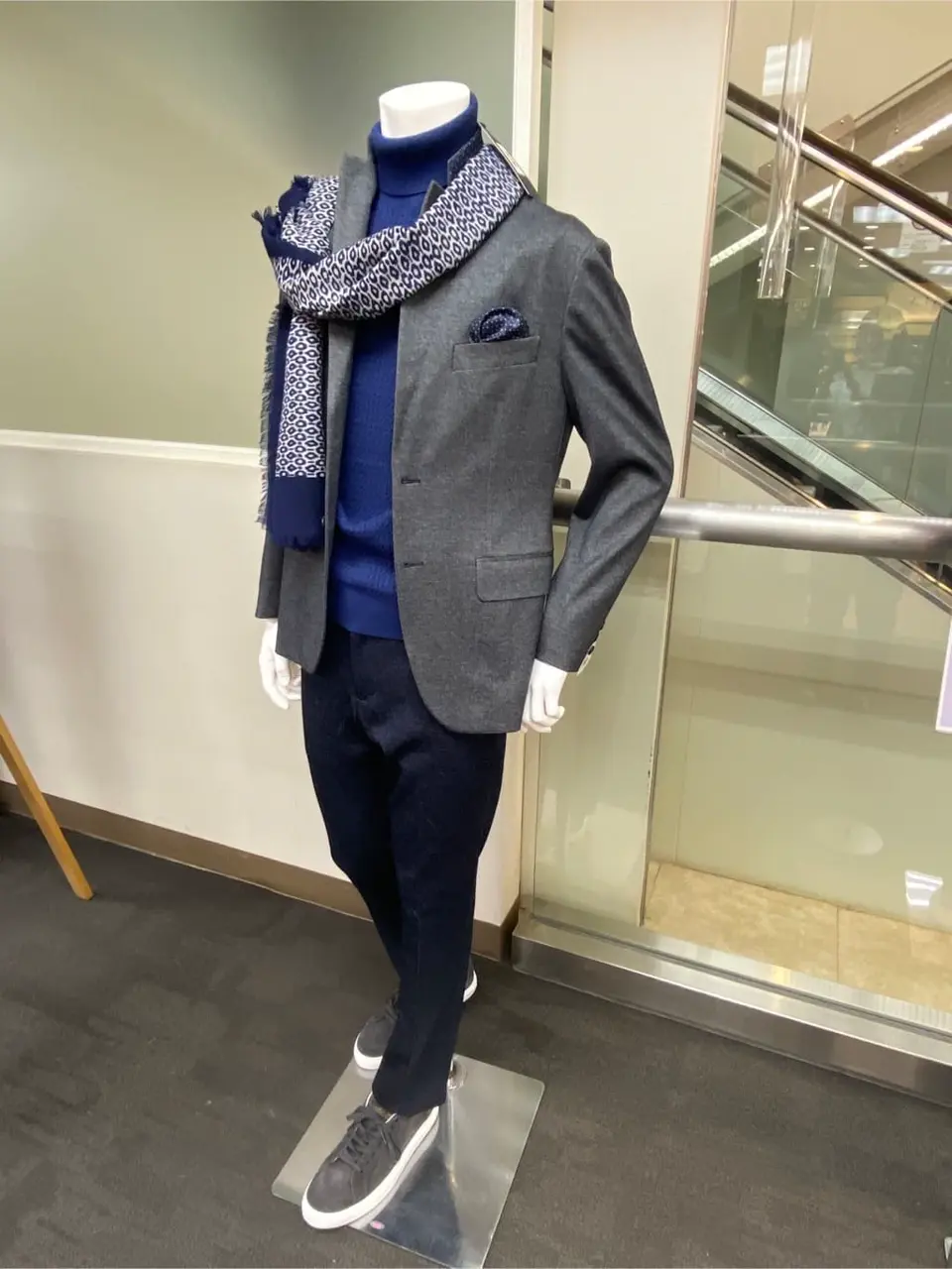  坪井 コーディネート画像