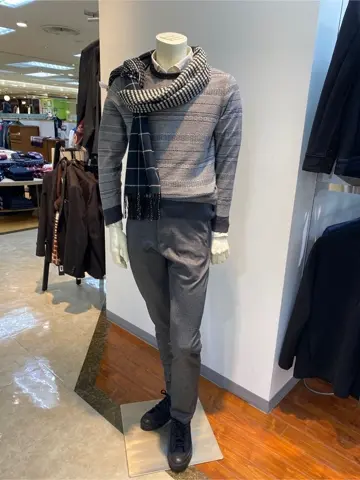 JOSEPH ABBOUD 坪井 コーディネート画像