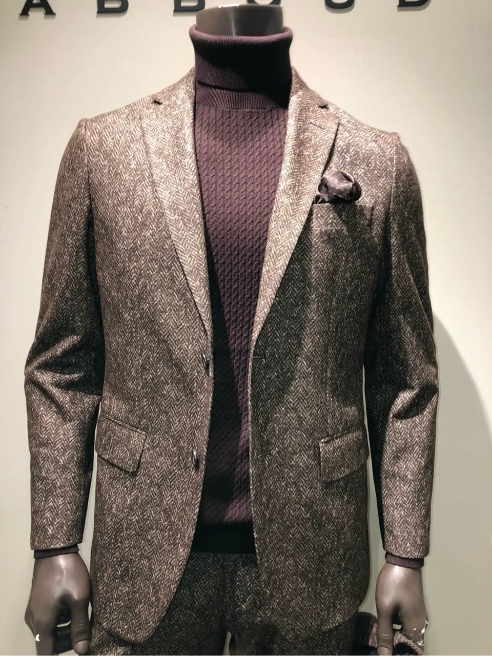 JOSEPH ABBOUD 川田 コーディネート画像