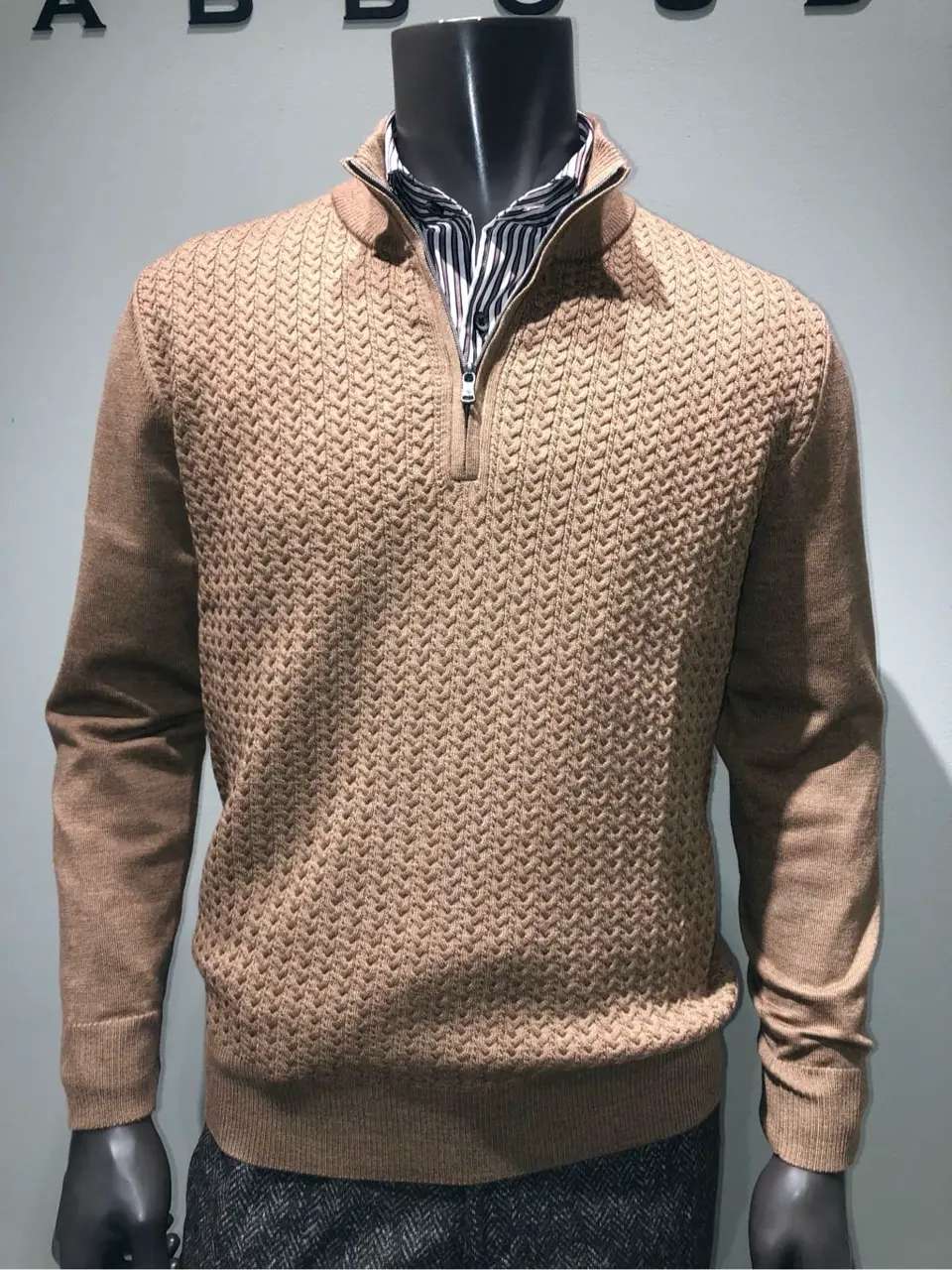 JOSEPH ABBOUD 川田 コーディネート画像