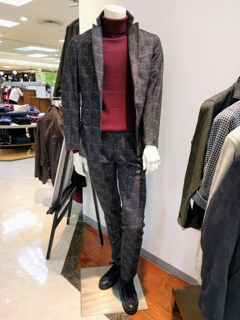 JOSEPH ABBOUD 　伊丹 コーディネート画像