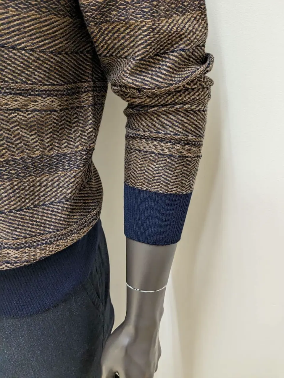 JOSEPH ABBOUD 大久 コーディネート画像