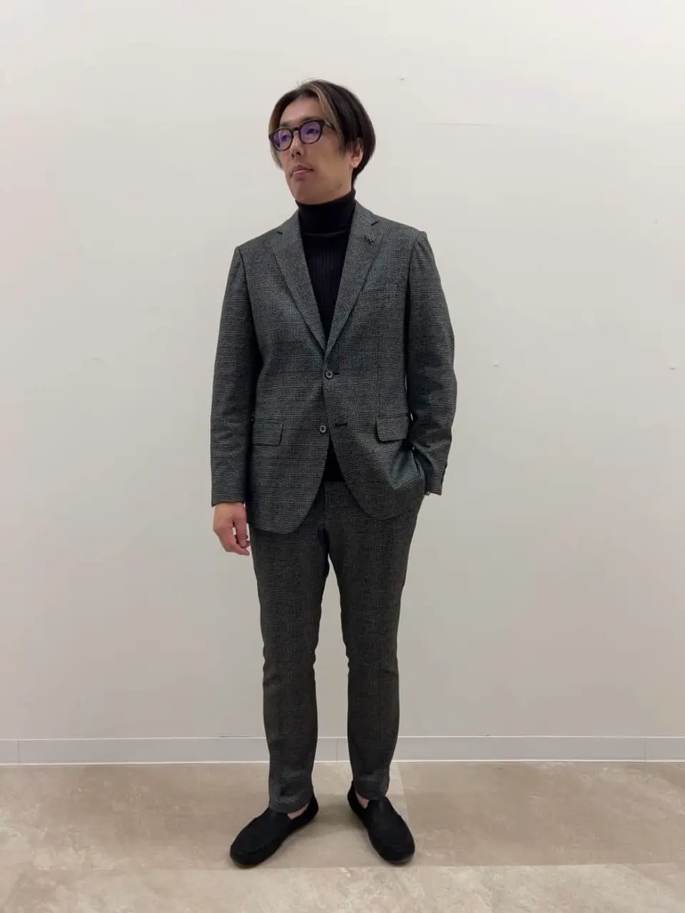 JOSEPH ABBOUD 藤川 コーディネート画像